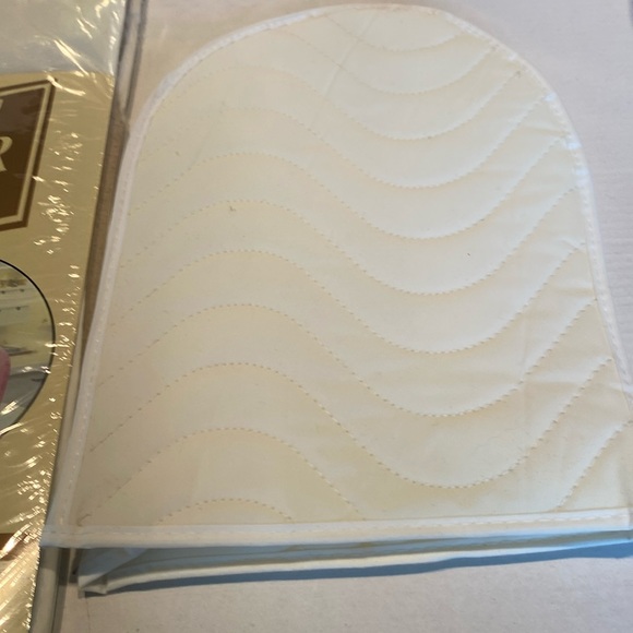 NIP & NWOT Set of 3 Kitchen Appliance Covers - Picture 4 of 4